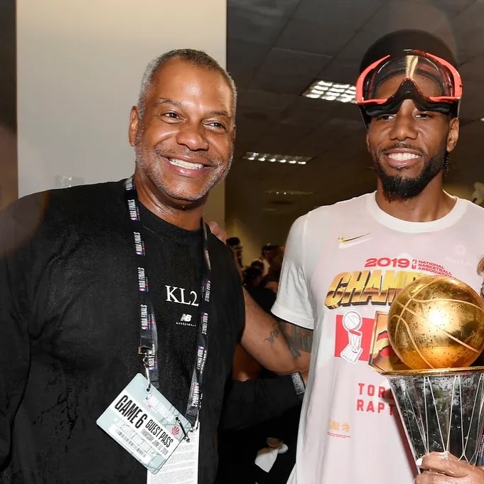 爆料记者：莱昂纳德阵营中至今没有任何人站出来回应合同问题