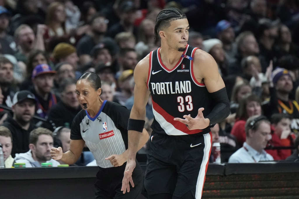 卡马拉上赛季造对手91次进攻犯规&包括31次带球撞人 均联盟第一！