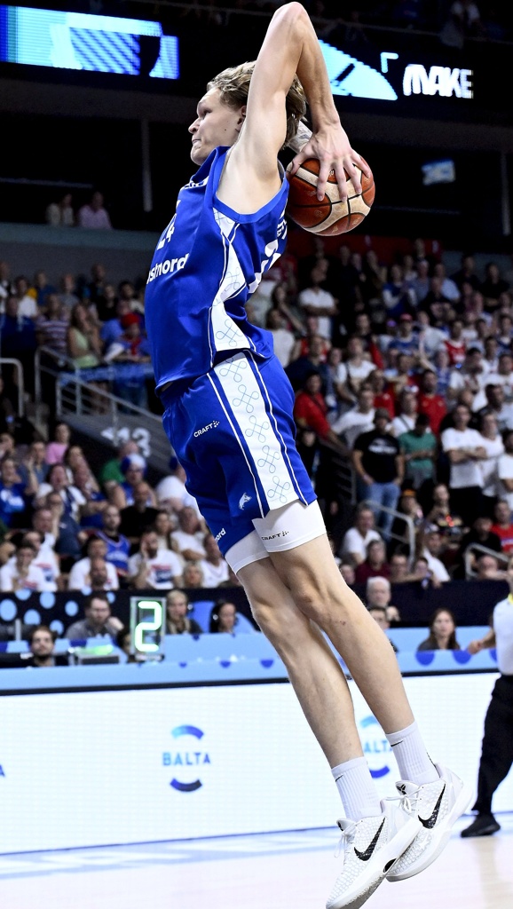 前途光明！穆里宁：我还有一年高中要读 之后我会打NCAA